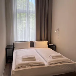 Maison d'hôtes Blue - Minimalist Boutique, Berlin